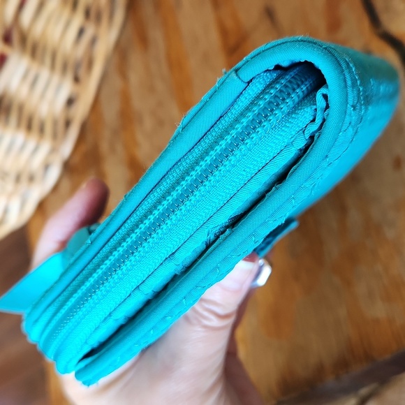 Vera Bradley Quilted Teal Wallet - Picture 13 of 16